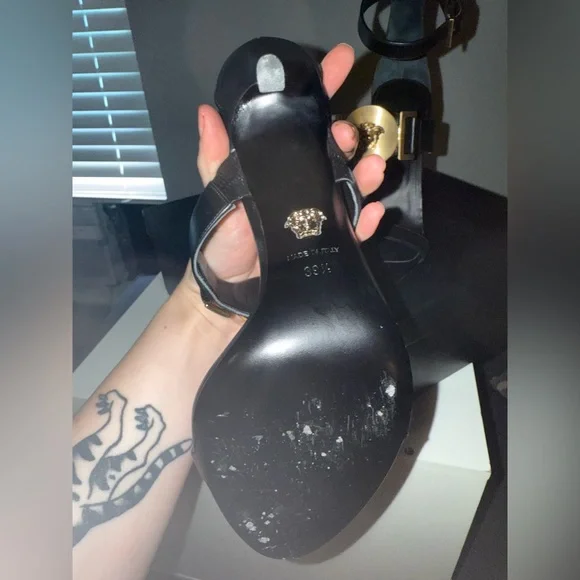 Versace stilettos - Picture 8 of 13